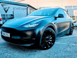 Svart Begagnad 2023 Tesla Model Y Performance SUV | 417 000 kr (Superpris)