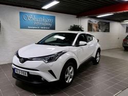 Vit Begagnad 2019 Toyota C-HR Active SUV | 179 000 kr (Marknadspris)