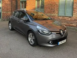 Grå Begagnad 2015 Renault Clio GrandTour Kombi | 72 000 kr (Marknadspris)