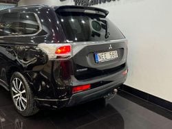 Svart Begagnad 2012 Mitsubishi Outlander SUV | 99 900 kr (Marknadspris)