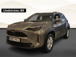 Grön Begagnad 2024 Toyota Yaris Hybrid Active SUV | 360 800 kr (Dyr)