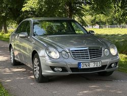 Silver Begagnad 2007 Mercedes E200 Sedan | 52 000 kr (Marknadspris)