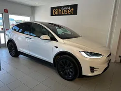 Vit Begagnad 2019 Tesla Model X Long Range SUV | 457 700 kr (Bra pris)