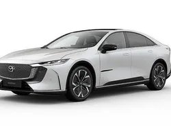 Crystal white pearl mica (34k) Ny 2025 Mazda 6e Takumi-Line Sedan | 499 500 kr