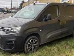 Grå Begagnad 2020 Citroën Berlingo Van | 149 900 kr (Marknadspris)