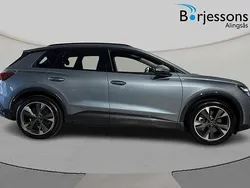 Blå Begagnad 2024 Audi Q4 e-tron Advanced Plus SUV | 479 900 kr (Lite dyr)