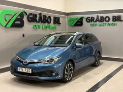 Blå Begagnad 2017 Toyota Auris Touring Sports Active Kombi | 159 900 kr (Lite dyr)
