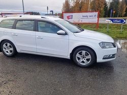 Vit Begagnad 2013 VW Passat Kombi | 65 000 kr (Lite dyr)