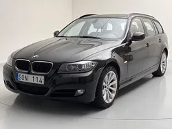 Svart Begagnad 2010 BMW 320 Kombi | 69 900 kr (Marknadspris)