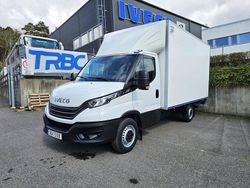 Vit Ny 2025 Iveco Daily Van | 587 375 kr (Marknadspris)