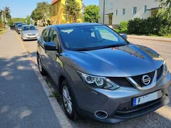 Grå Begagnad 2016 Nissan Qashqai SUV | 108 000 kr (Marknadspris)