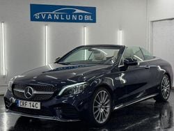 Mörkblå Begagnad 2021 Mercedes C300 Cab | 469 800 kr (Marknadspris)