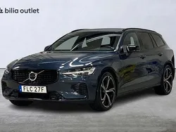 Mörkblå Begagnad 2022 Volvo V60 Plus Kombi | 419 900 kr (Dyr)