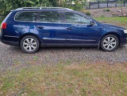 Blå Begagnad 2009 VW Passat Sportline Kombi | 48 000 kr (Dyr)