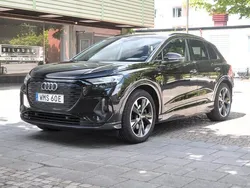 Svart Begagnad 2022 Audi Q4 e-tron S-Line SUV | 339 000 kr (Superpris)