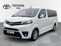 Vit Begagnad 2024 Toyota Proace Verso Kombi | 409 000 kr (Bra pris)
