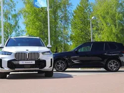 Svart Ny 2024 BMW X5 M Sport SUV | 1 049 000 kr (Superpris)