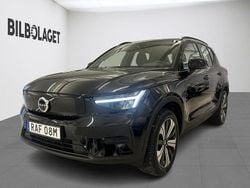 Svart Begagnad 2022 Volvo XC40 Core SUV | 324 800 kr