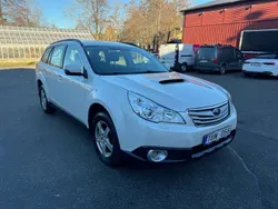 Vit Begagnad 2011 Subaru Outback SUV | 39 900 kr (Lite dyr)