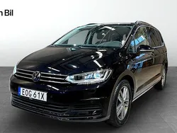 Svart Begagnad 2024 VW Touran Edition Minibuss | 379 900 kr (Bra pris)