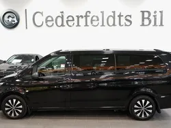 Svart Begagnad 2021 Mercedes Vito Minibuss | 358 900 kr (Marknadspris)