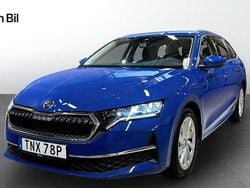 Blå Begagnad 2025 Skoda Octavia Selection Kombi | 299 900 kr (Superpris)