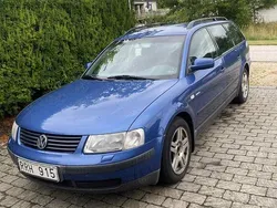 Blå Begagnad 2000 VW Passat Trendline Kombi | 16 500 kr (Dyr)