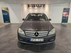 Mörkgrå (grå) Begagnad 2010 Mercedes C180 Sedan | 49 900 kr (Superpris)