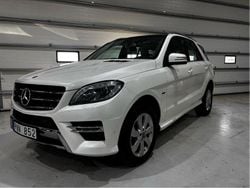 Vit Begagnad 2012 Mercedes ML350 AMG line SUV | 169 000 kr (Marknadspris)