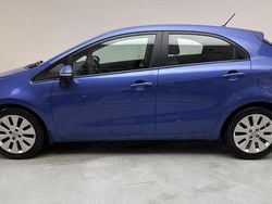 Blå Begagnad 2014 Kia Rio Halvkombi | 44 990 kr (Bra pris)