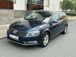 Blå Begagnad 2013 VW Passat Kombi | 75 900 kr (Marknadspris)