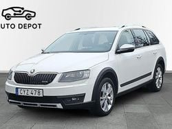 Vit Begagnad 2015 Skoda Octavia Scout Kombi | 79 000 kr (Superpris)