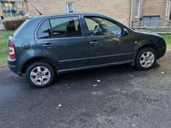 Grön Begagnad 2007 Skoda Fabia Halvkombi | 18 000 kr (Superpris)