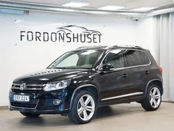 Svart Begagnad 2015 VW Tiguan R-line SUV | 139 000 kr (Marknadspris)