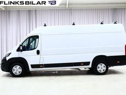 Vit Begagnad 2023 Peugeot Boxer Van | 298 750 kr (Bra pris)