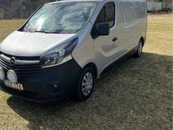 Grå Begagnad 2016 Opel Vivaro Van | 115 000 kr (Marknadspris)