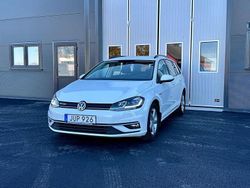 Vit Begagnad 2018 VW Golf VII Kombi | 128 000 kr (Marknadspris)