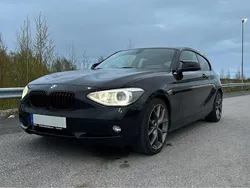 Svart Begagnad 2013 BMW 118 M Performance Halvkombi | 105 000 kr (Marknadspris)