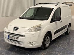 Vit Begagnad 2011 Peugeot Partner Minibuss | 29 900 kr (Marknadspris)
