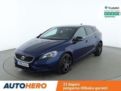 Blå Begagnad 2015 Volvo V40 Ocean Race Kombi | 157 000 kr (Marknadspris)