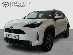 Vit Begagnad 2022 Toyota Yaris Cross Active SUV | 259 900 kr (Marknadspris)