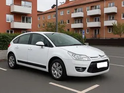 Vit Begagnad 2009 Citroën C4 Halvkombi | 29 900 kr (Marknadspris)