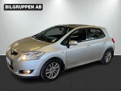 Silver Begagnad 2008 Toyota Auris Halvkombi | 43 900 kr (Marknadspris)