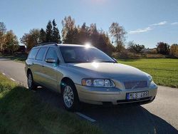 Grön Begagnad 2007 Volvo V70 Kinetic Kombi | 89 000 kr