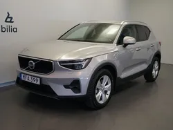 Silver Begagnad 2023 Volvo XC40 Core SUV | 364 500 kr (Marknadspris)