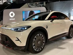 Flerfärgad (white) Begagnad 2023 Smart #3 Anniversary Edition SUV | 473 900 kr (Lite dyr)