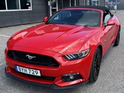 Röd Begagnad 2016 Ford Mustang GT Cab | 410 000 kr (Marknadspris)