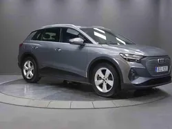 Grå Begagnad 2023 Audi Q4 e-tron SUV | 399 000 kr (Bra pris)