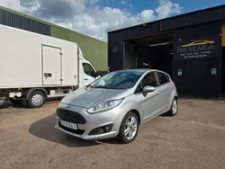 Grå Begagnad 2017 Ford Fiesta Titanium Halvkombi | 94 900 kr (Bra pris)