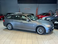 Grå Begagnad 2010 BMW 318 Comfort Edition Kombi | 54 900 kr (Marknadspris)